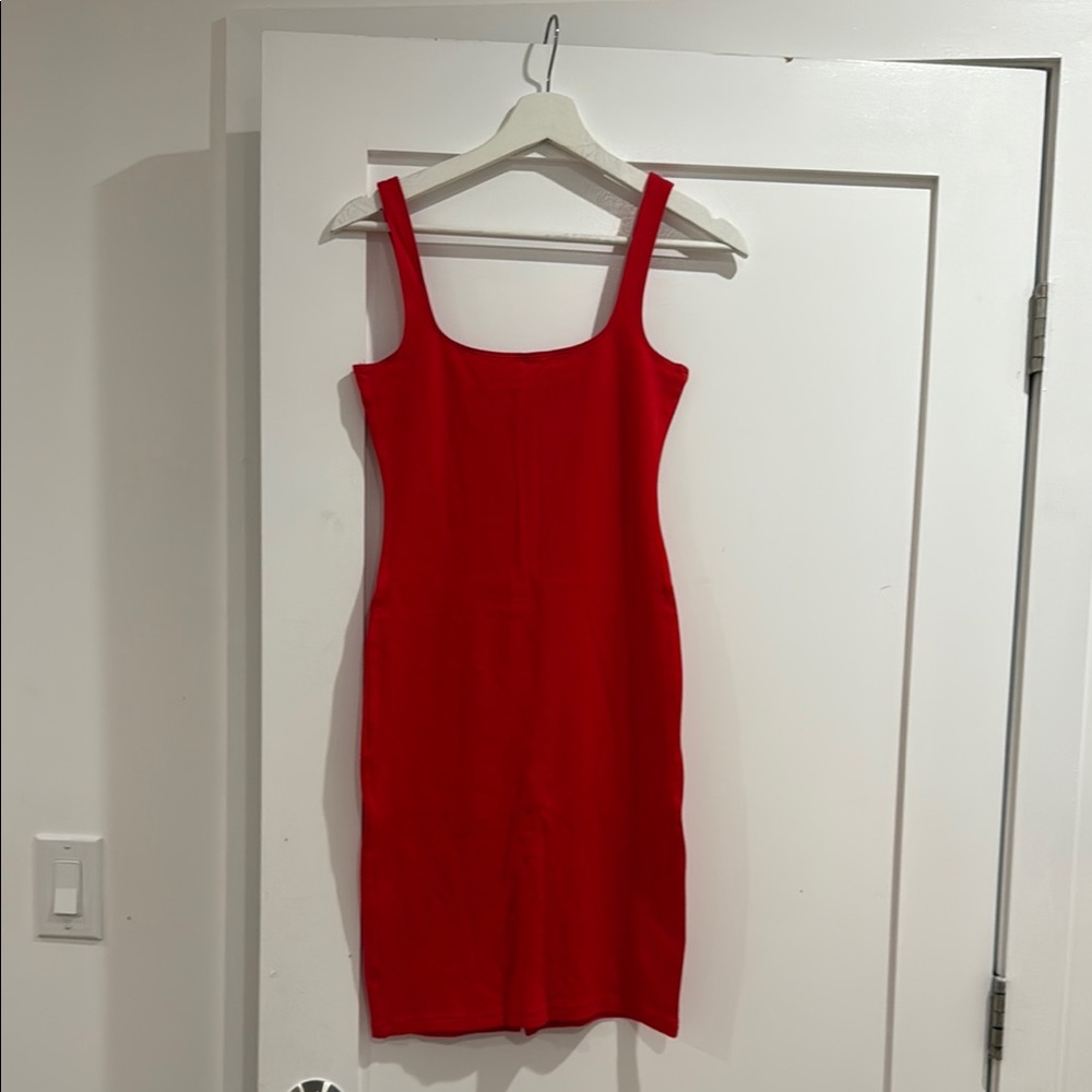 Elegant Red Sleeveless Dress